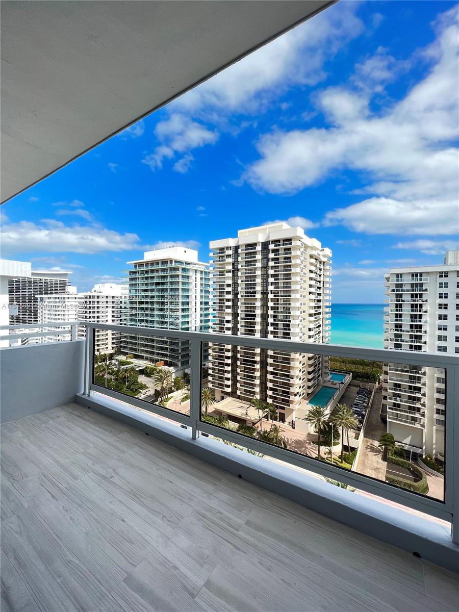 5700 Collins Ave 16b Property Photo 4