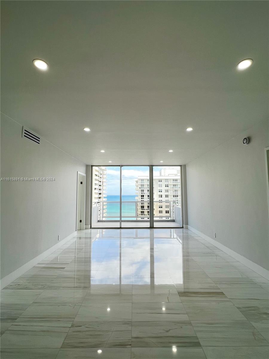 5700 Collins Ave 16b Property Photo 30