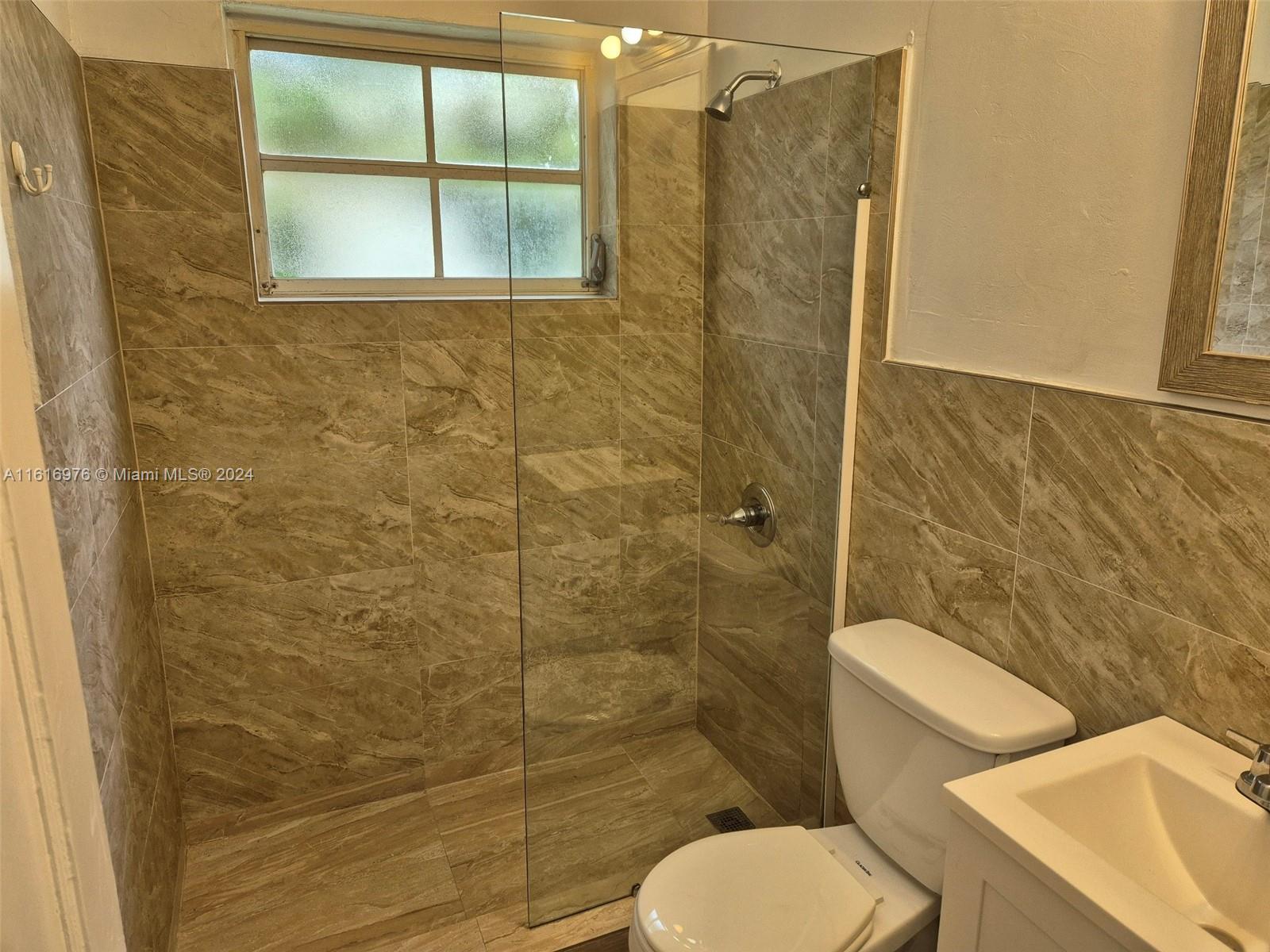 1021 Euclid Ave 10 Property Photo 25