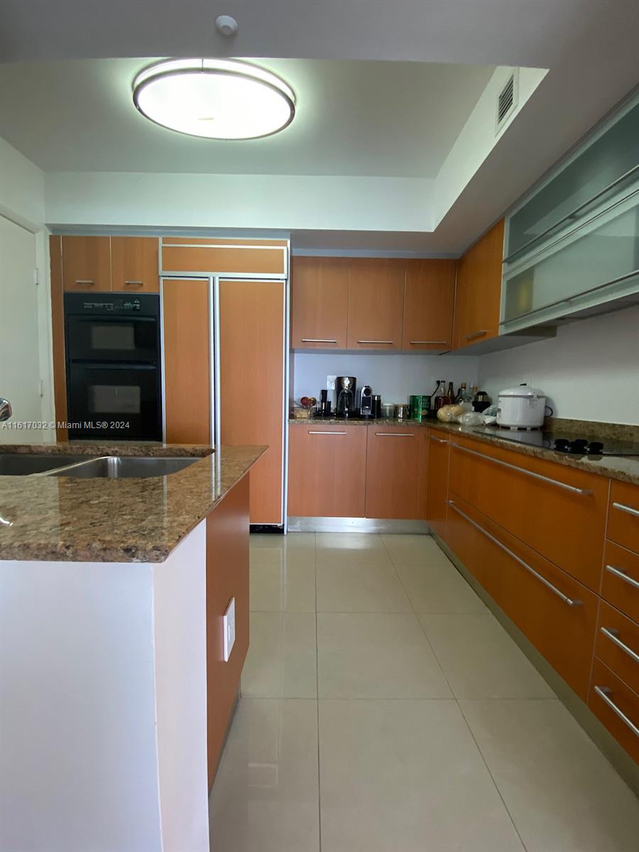 18911 Collins Ave 1003 Property Photo 17