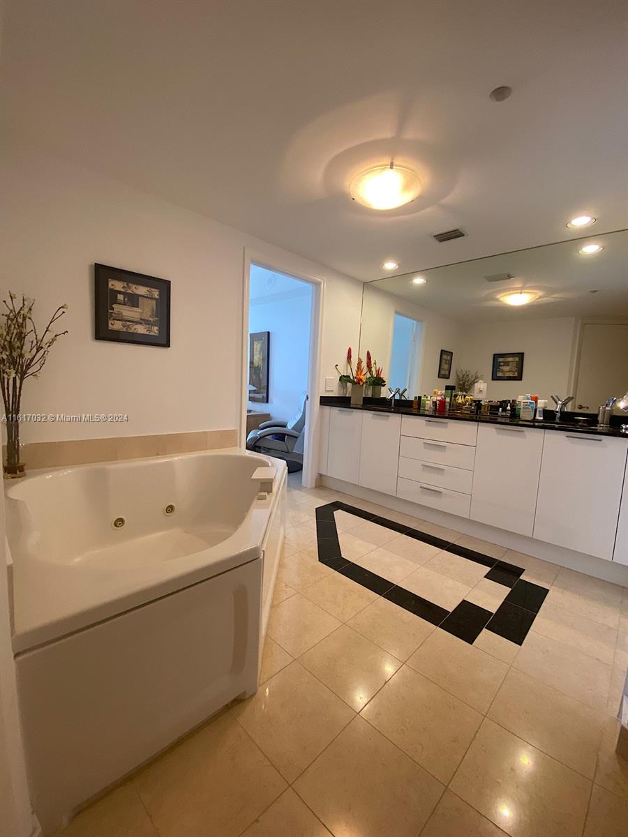 18911 Collins Ave 1003 Property Photo 21