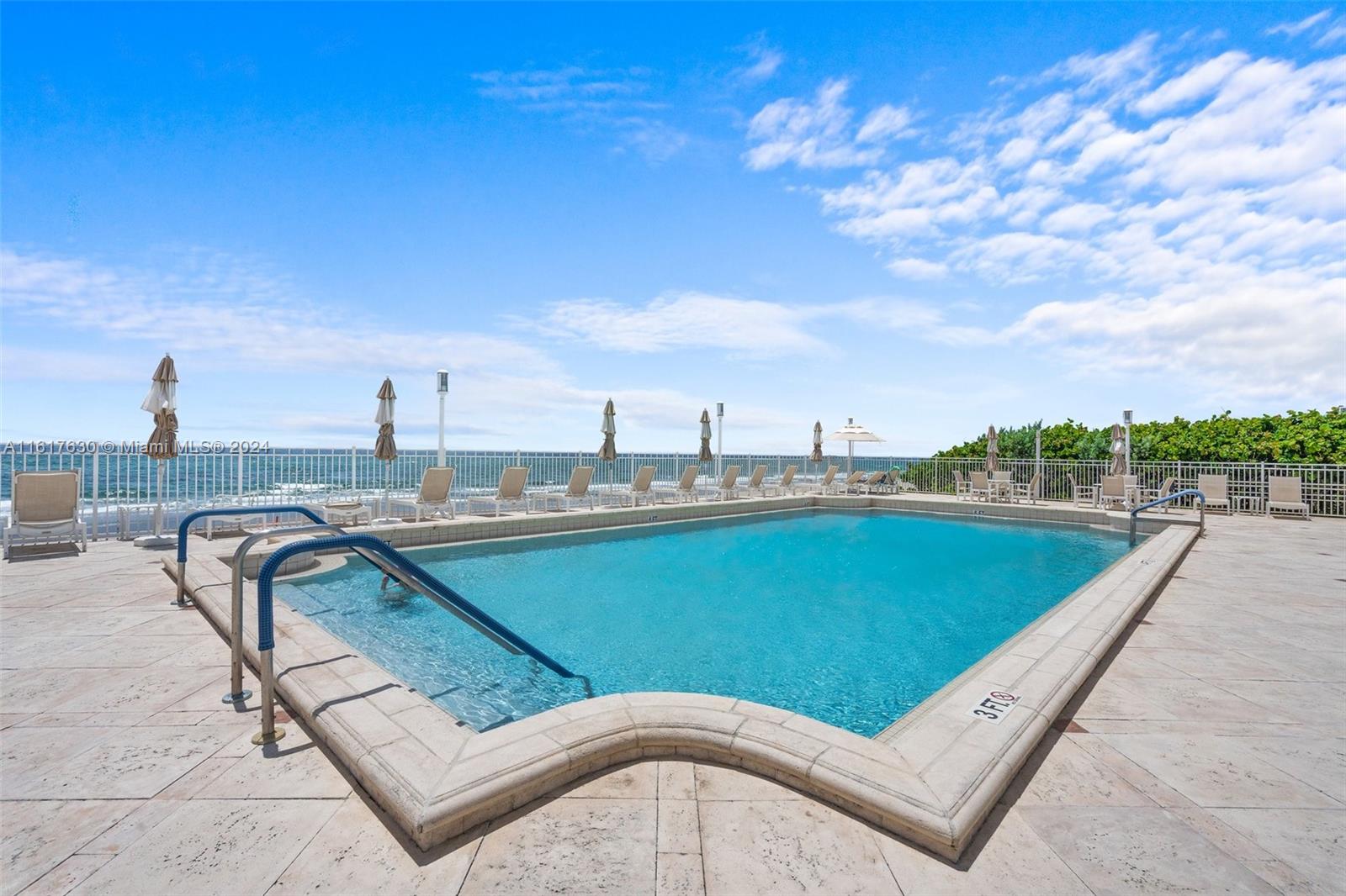 1200 S Ocean Blvd 2c Property Photo 3