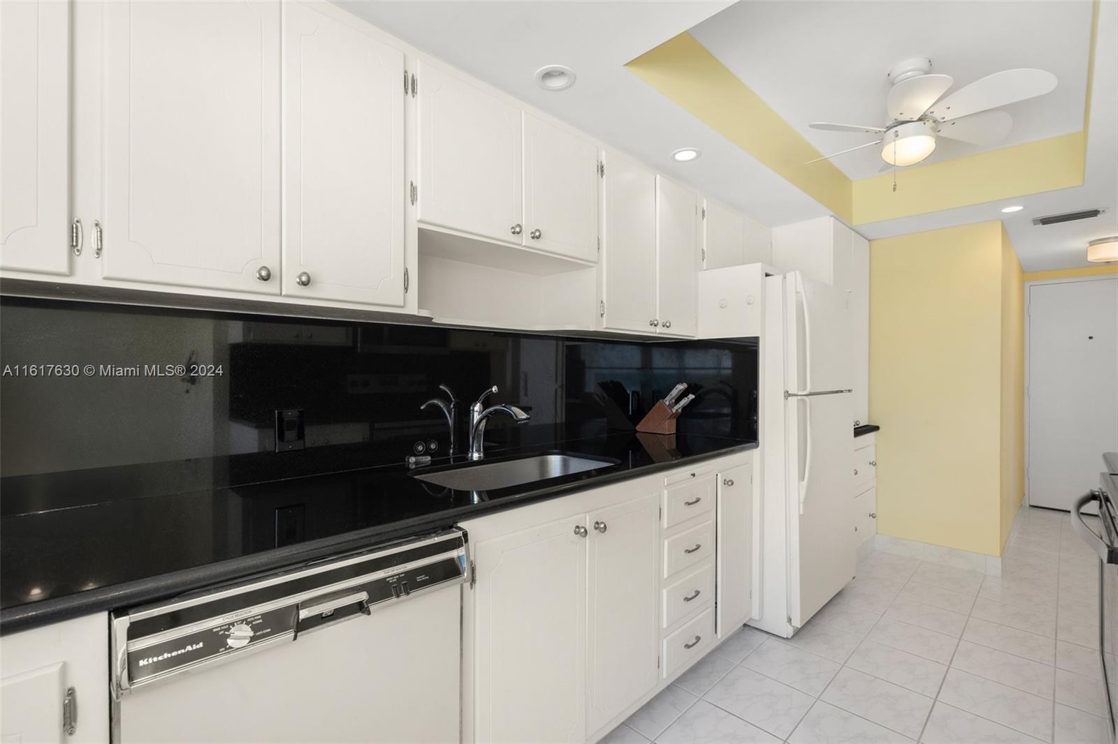 1200 S Ocean Blvd 2c Property Photo 6