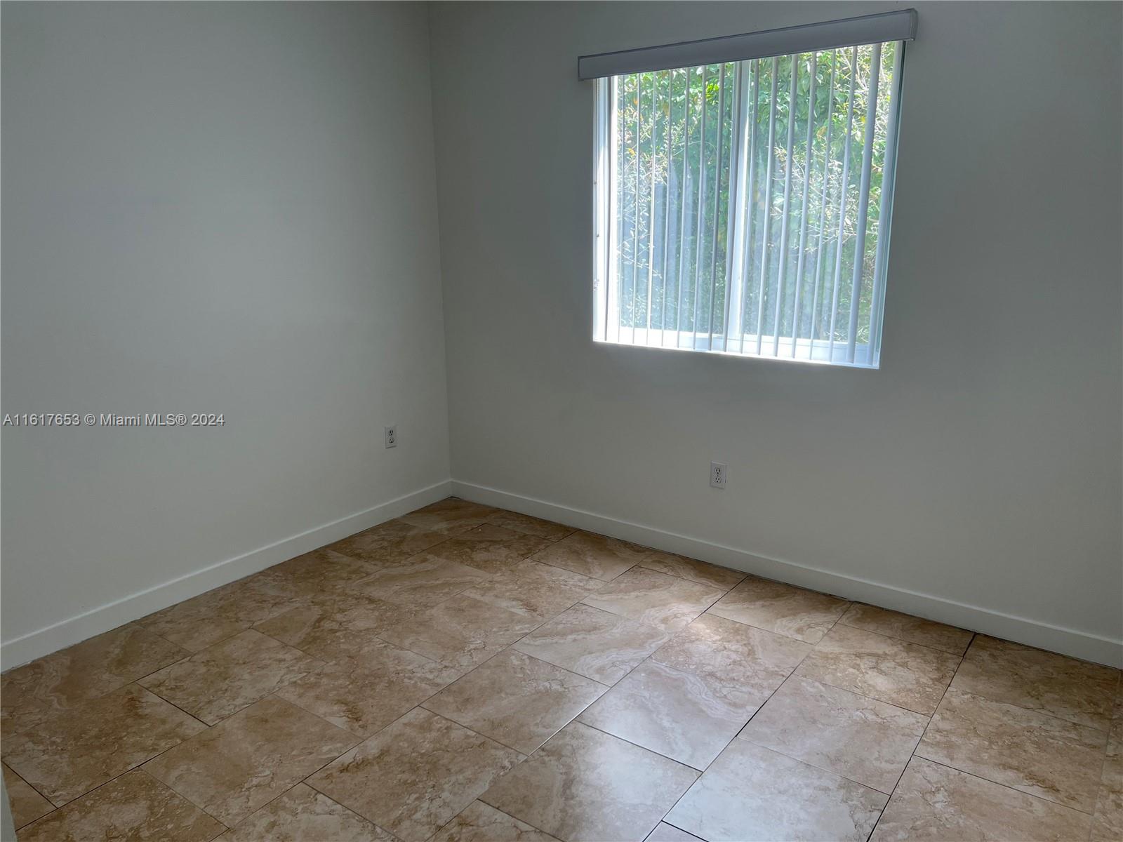 7939 W 2nd Ct 105 Property Photo 7