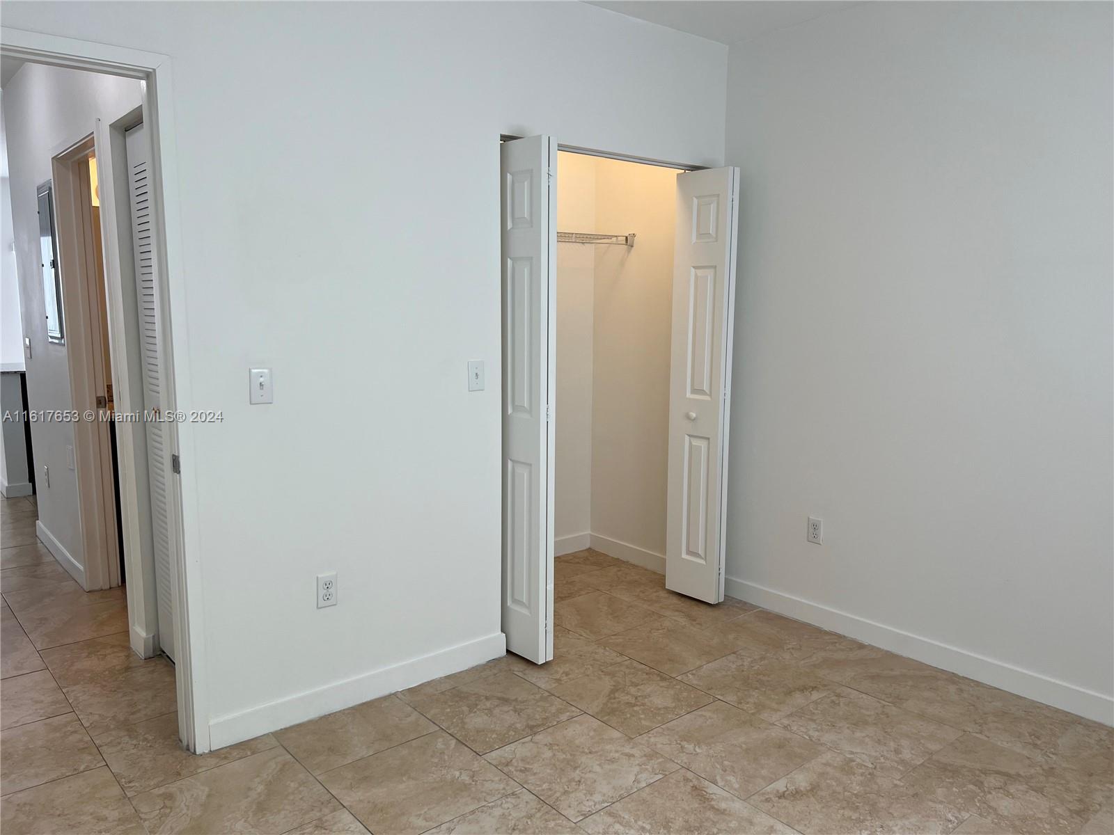 7939 W 2nd Ct 105 Property Photo 8