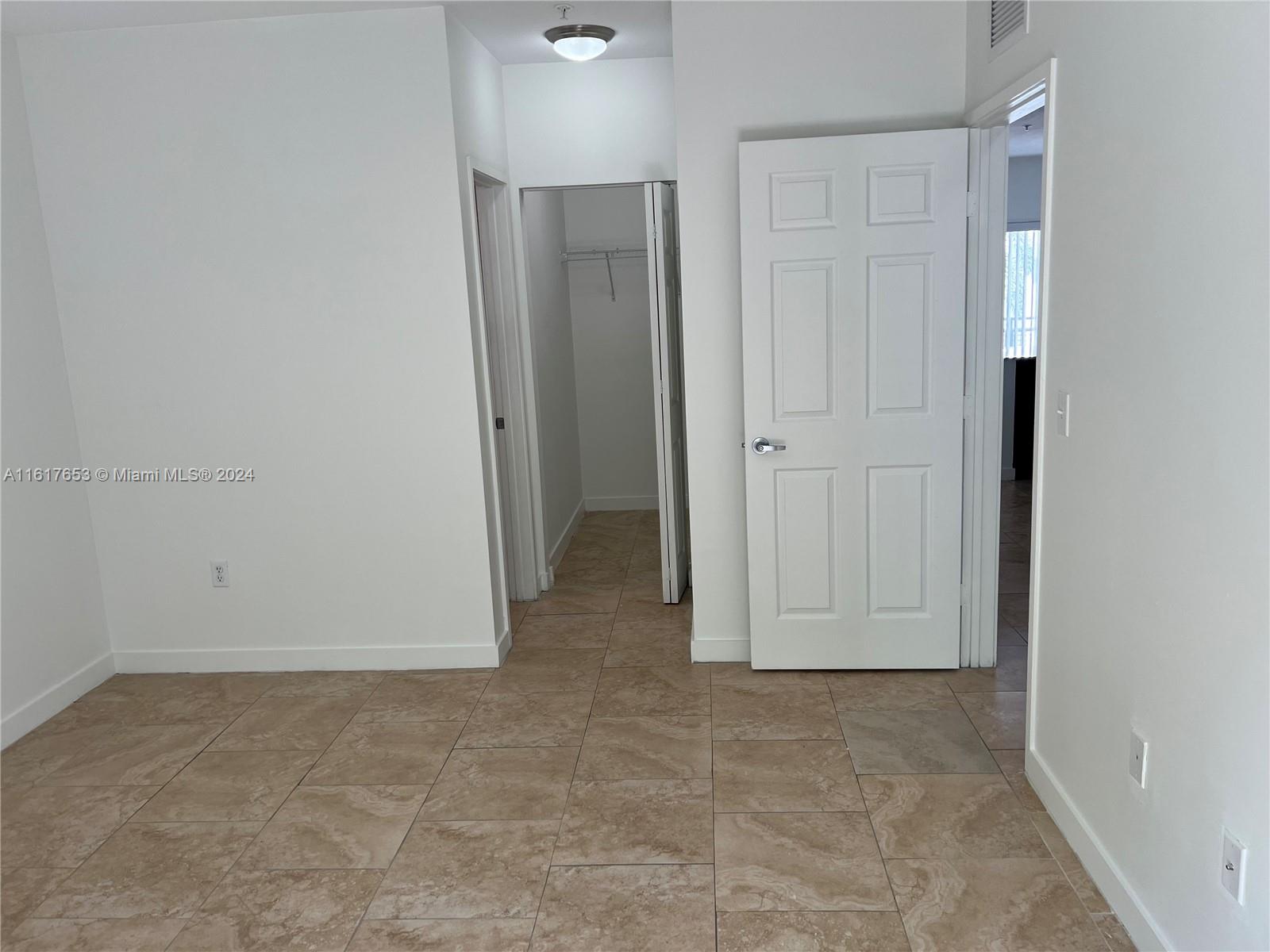 7939 W 2nd Ct 105 Property Photo 12