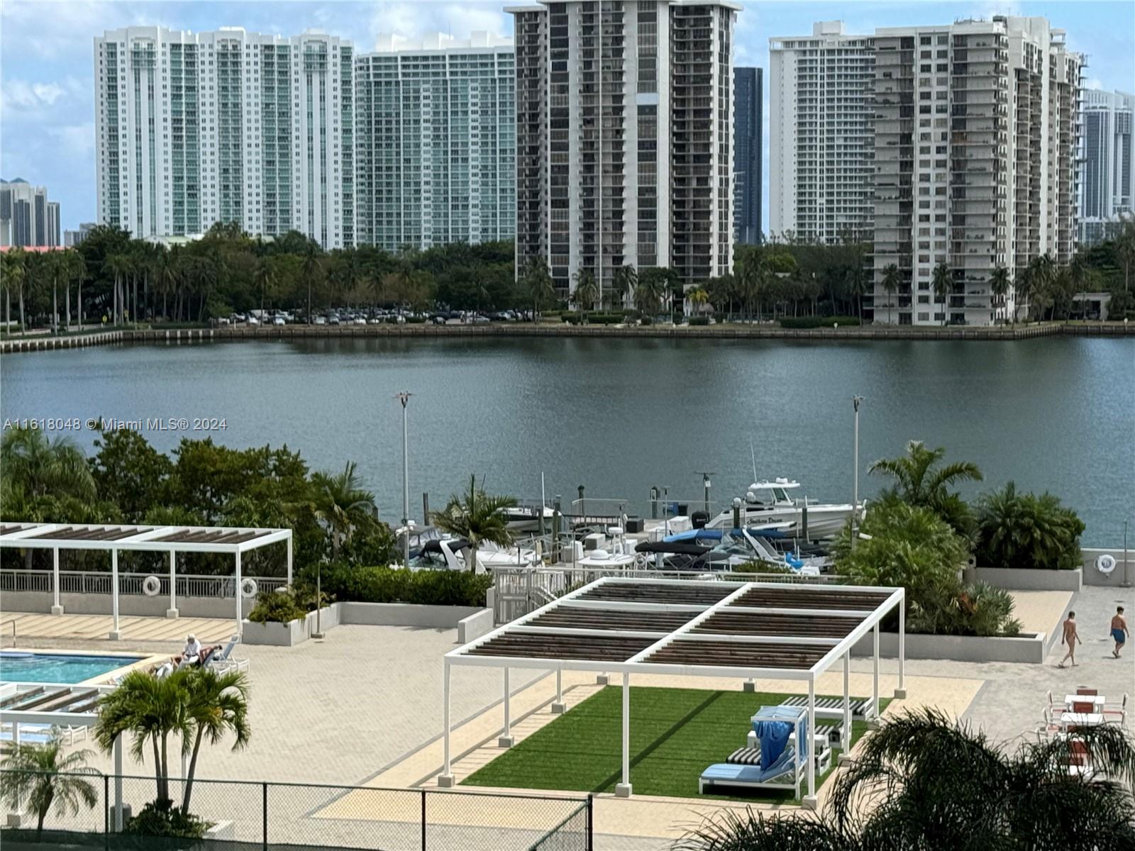 18011 Biscayne Blvd 1605 Property Photo 17