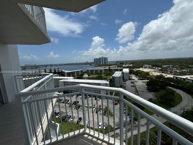18011 Biscayne Blvd 1605 Property Photo 18