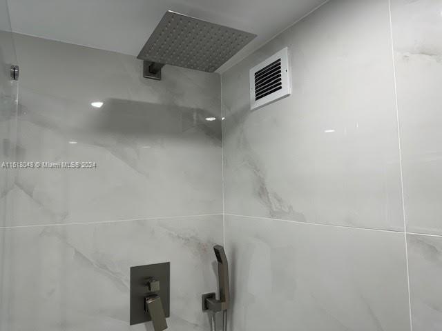 18011 Biscayne Blvd 1605 Property Photo 27