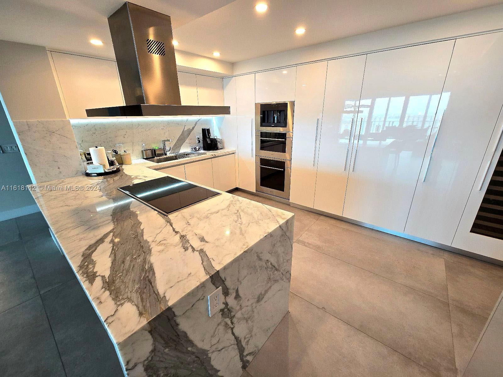 330 Sunny Isles Blvd 5-2404 Property Photo 16