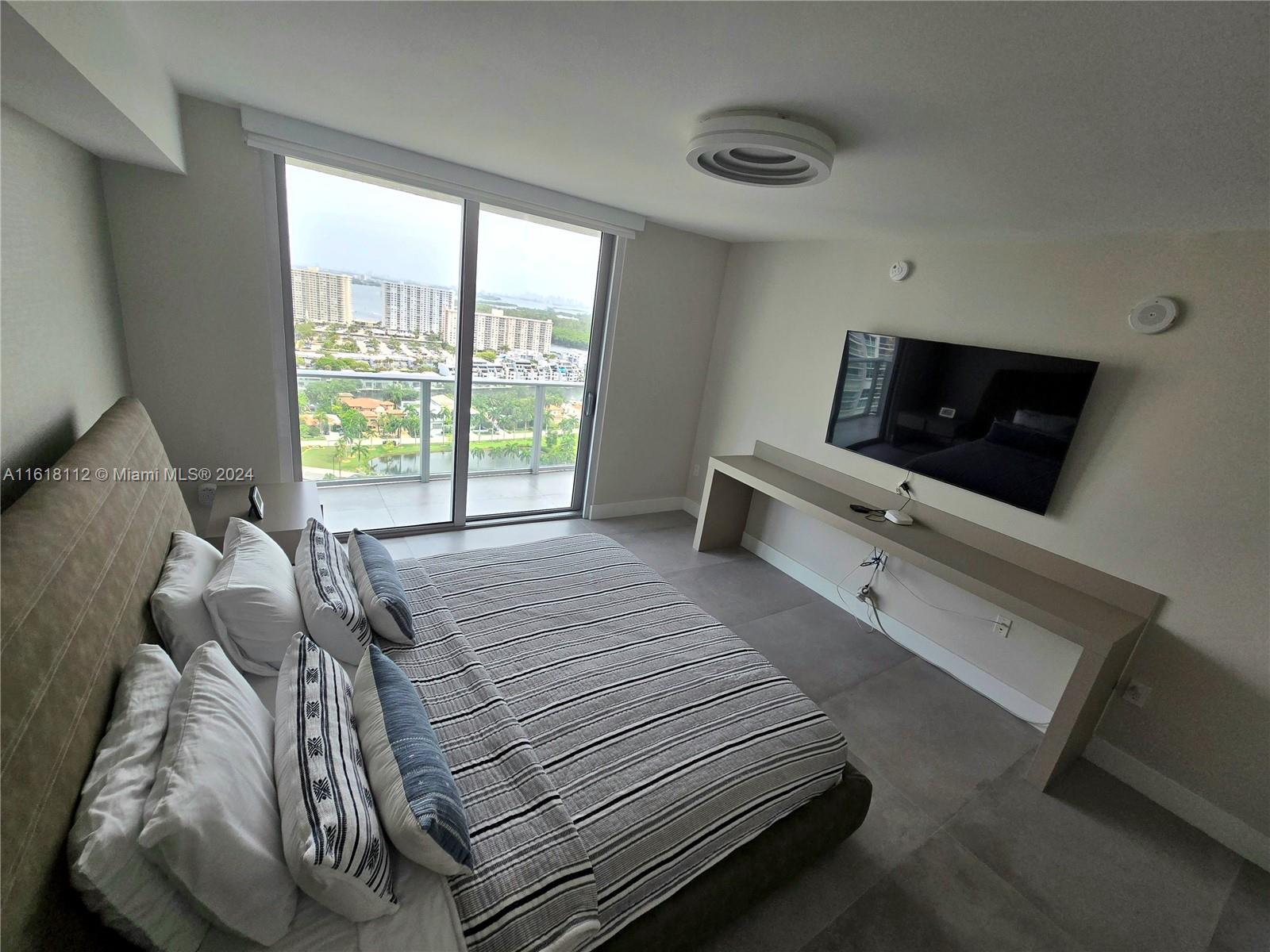 330 Sunny Isles Blvd 5-2404 Property Photo 23