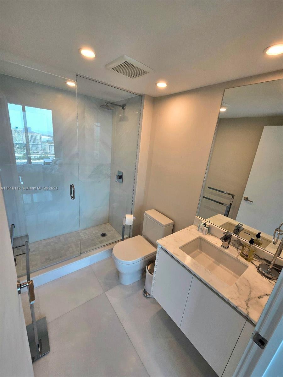 330 Sunny Isles Blvd 5-2404 Property Photo 31