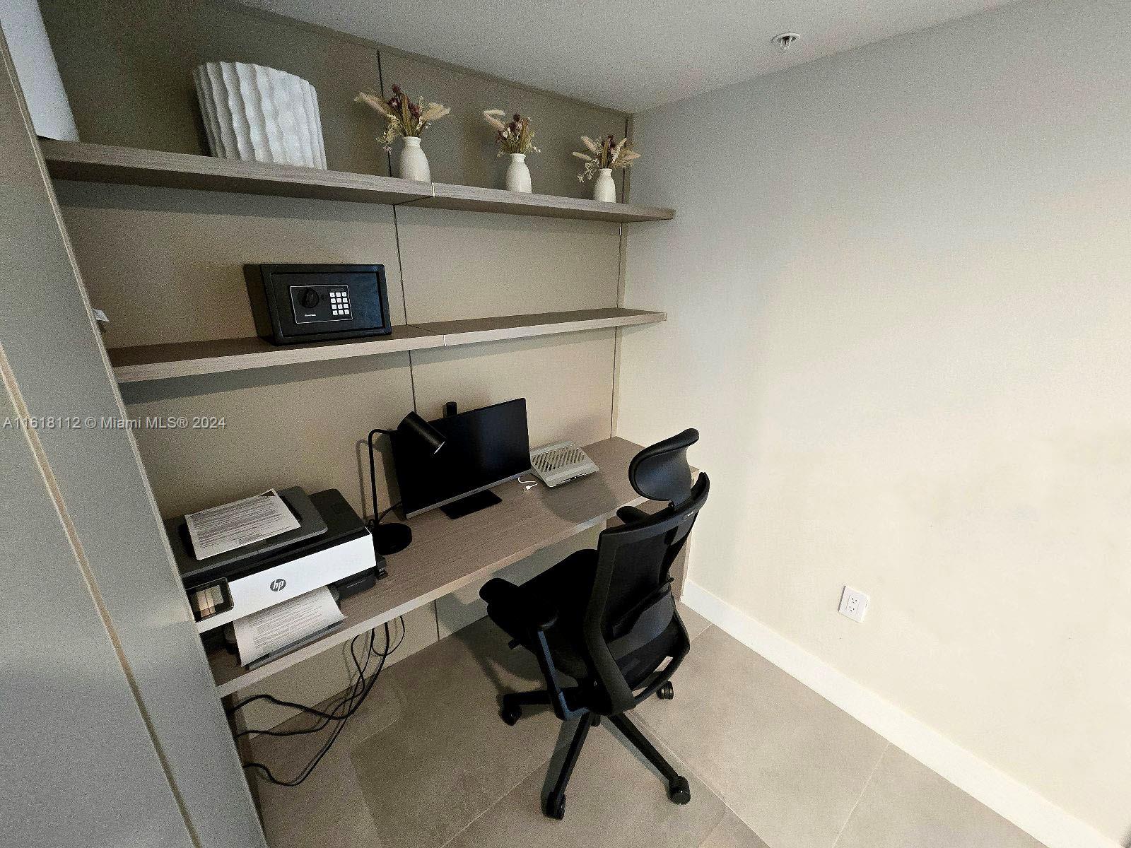 330 Sunny Isles Blvd 5-2404 Property Photo 38