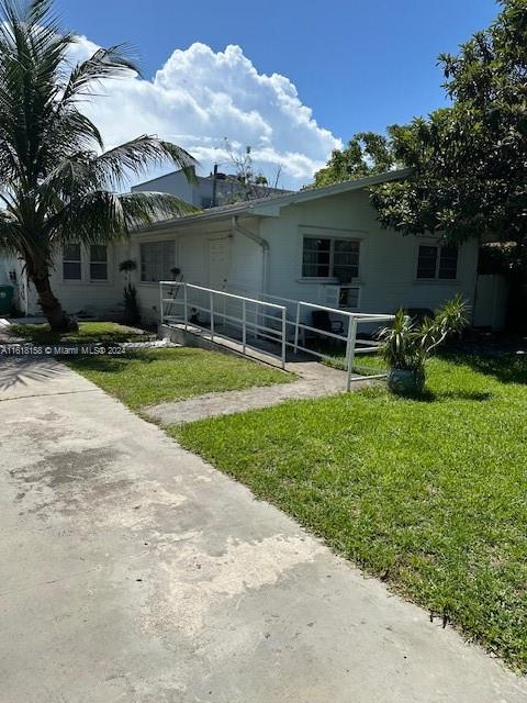 470 Nw 26th Ave Property Photo 4