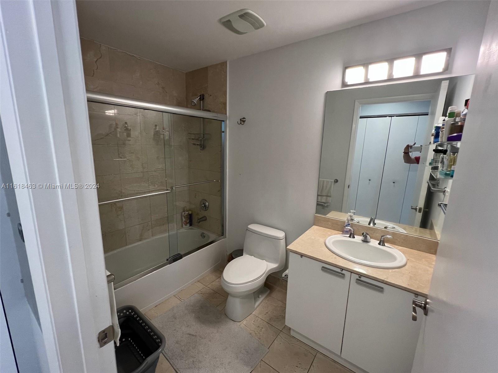 3131 Ne 188th St 1-609 Property Photo 29
