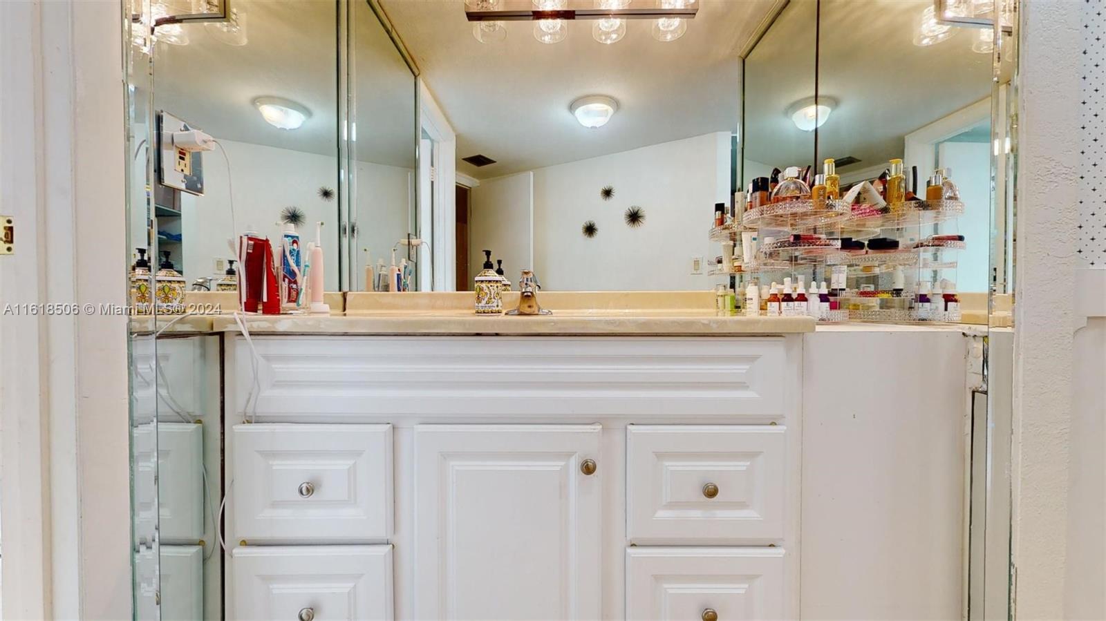 3301 N Country Club Dr 205 Property Photo 41