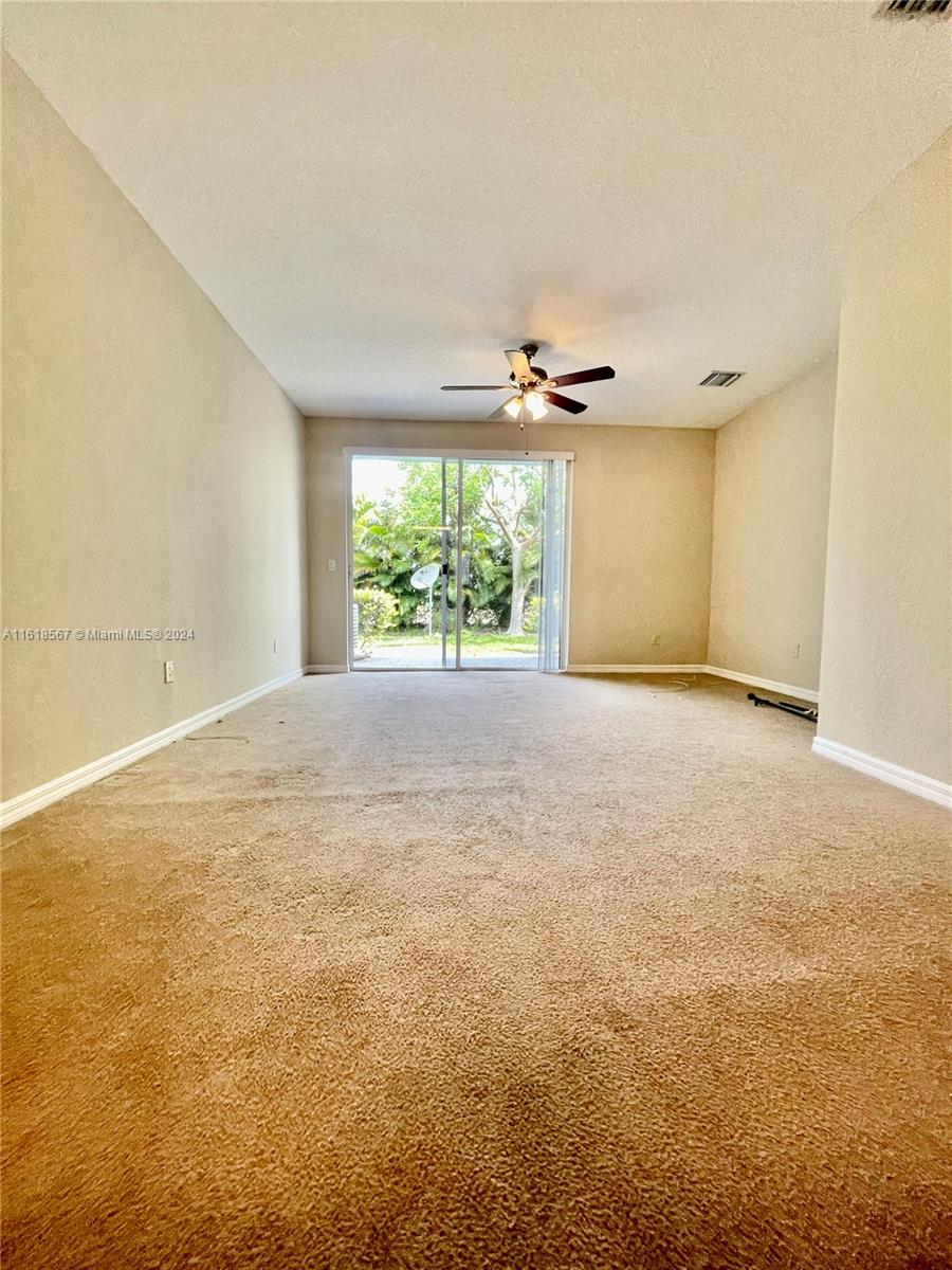 1904 Alamanda Way 1904 Property Photo 6