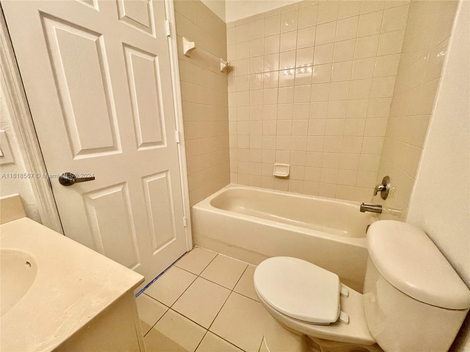 1904 Alamanda Way 1904 Property Photo 11