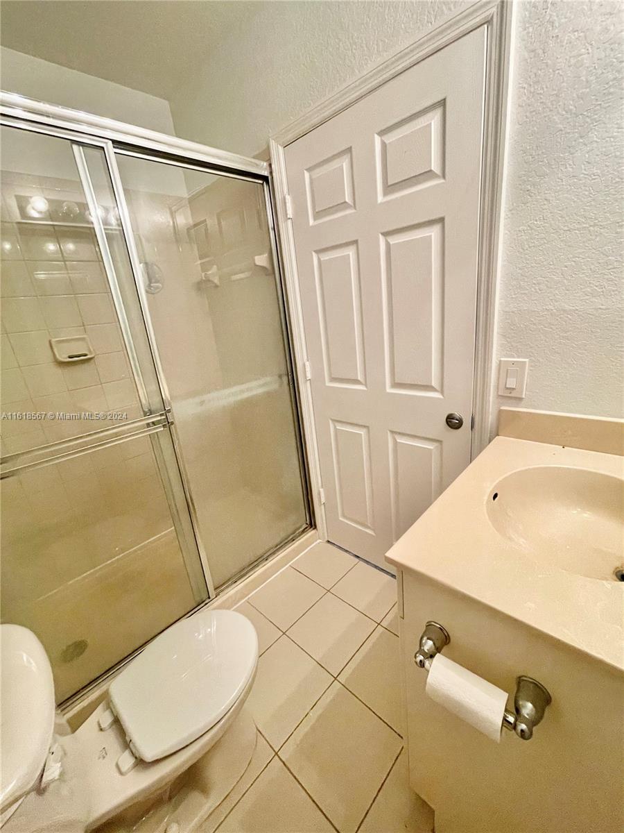 1904 Alamanda Way 1904 Property Photo 14