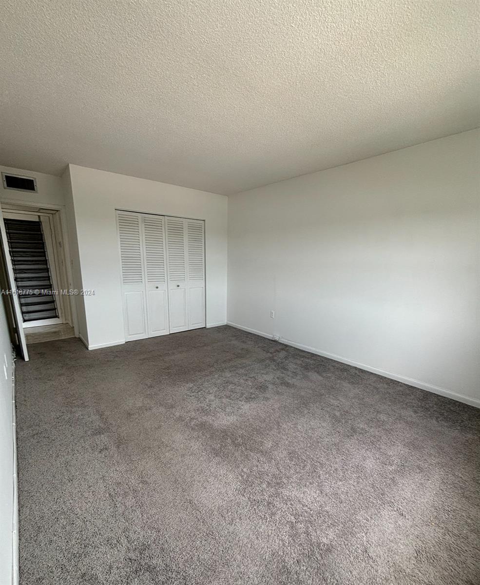 400 Kings Point Dr 309 Property Photo 14