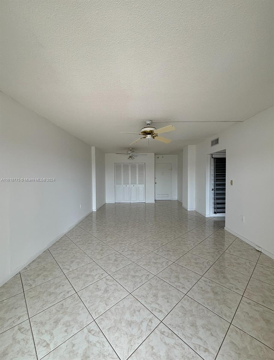 400 Kings Point Dr 309 Property Photo 17