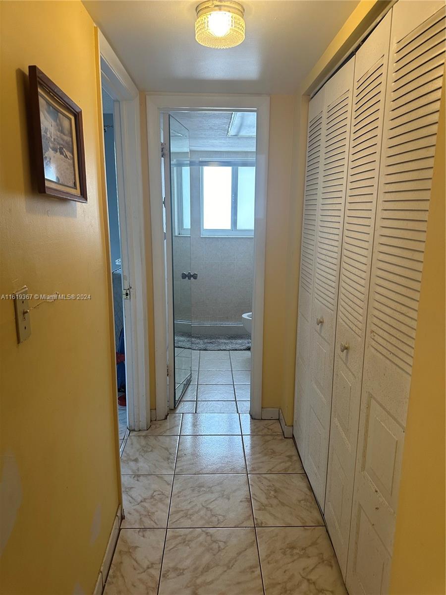 5945 Del Lago Cir 201 Property Photo 4