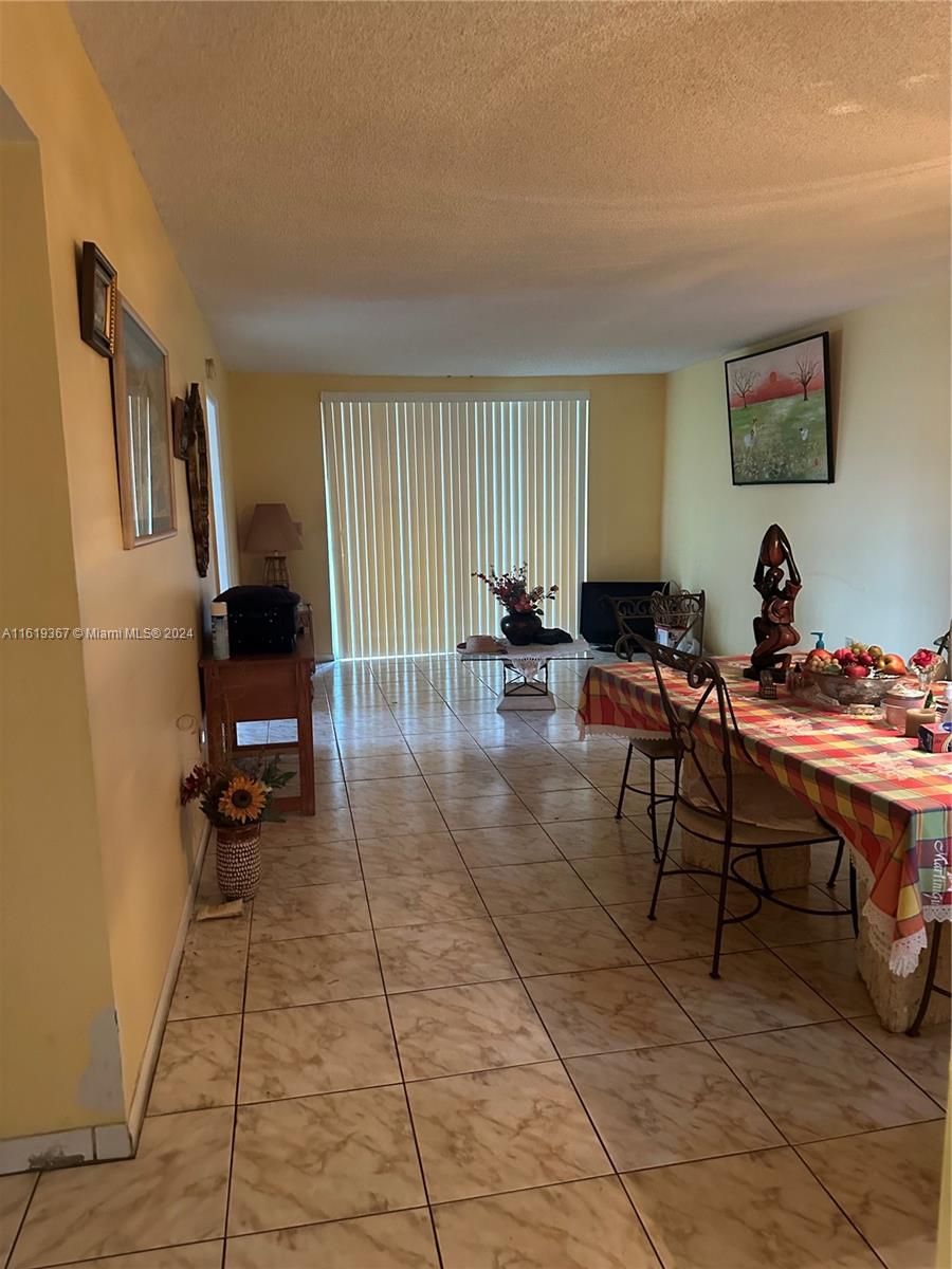 5945 Del Lago Cir 201 Property Photo 5
