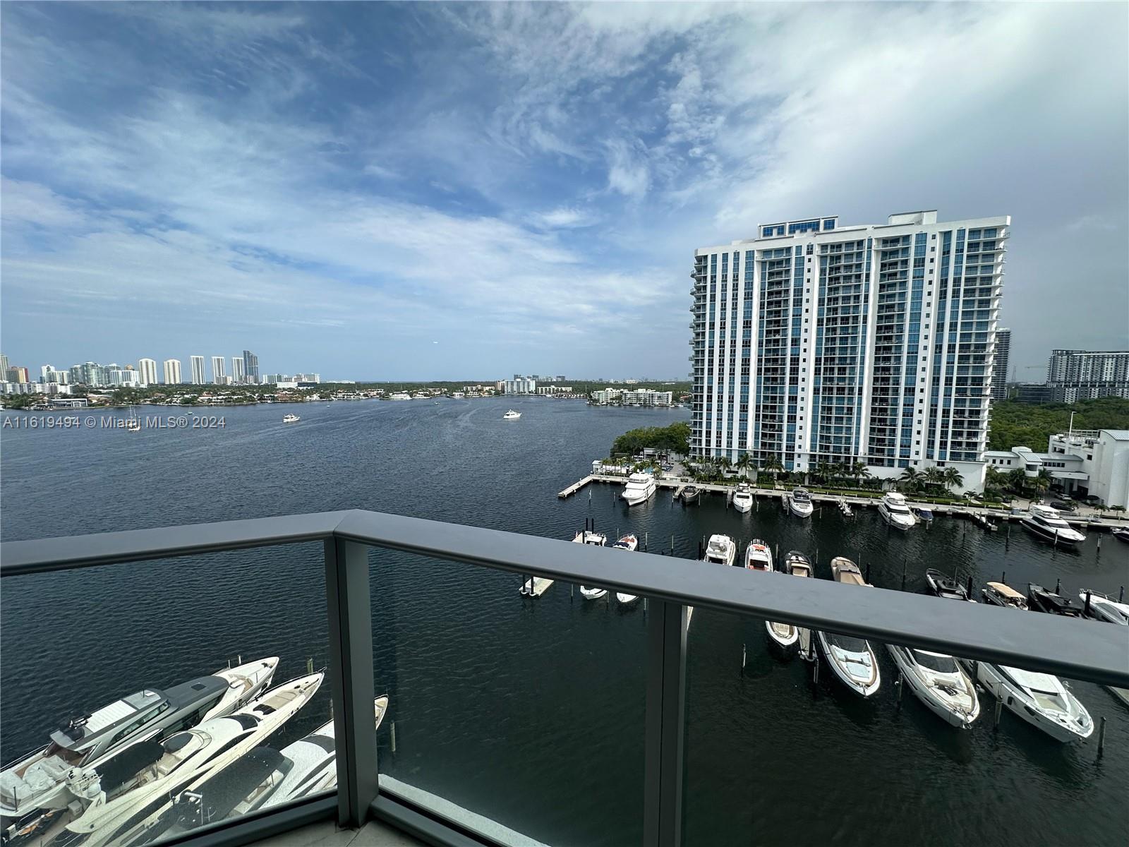 17301 Biscayne Blvd 1107 Property Photo 1
