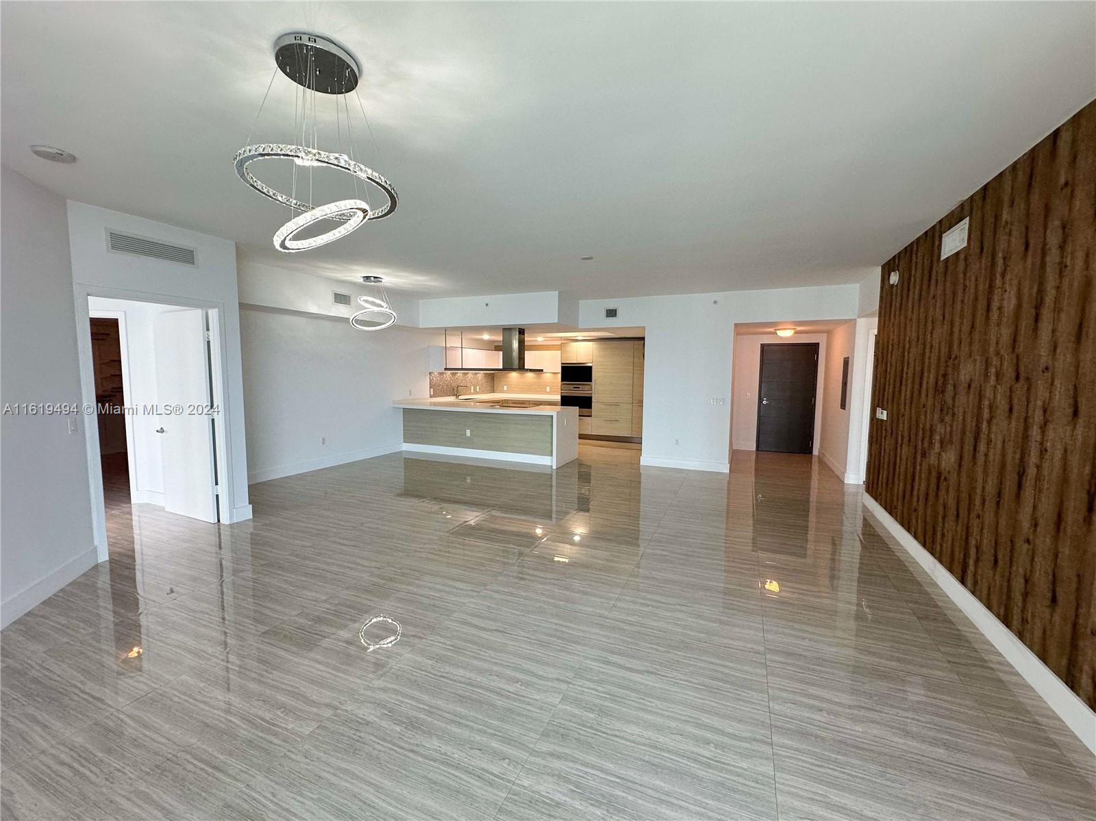 17301 Biscayne Blvd 1107 Property Photo 3