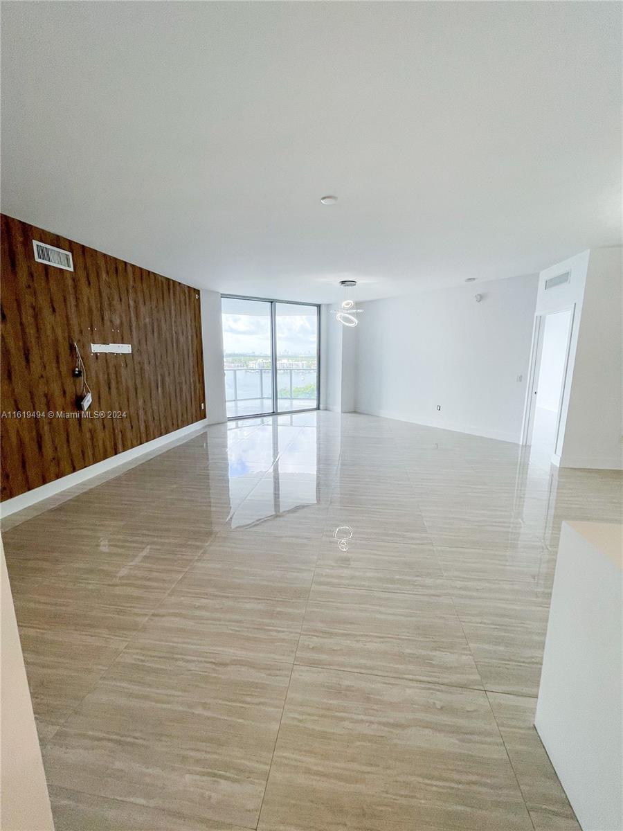 17301 Biscayne Blvd 1107 Property Photo 7