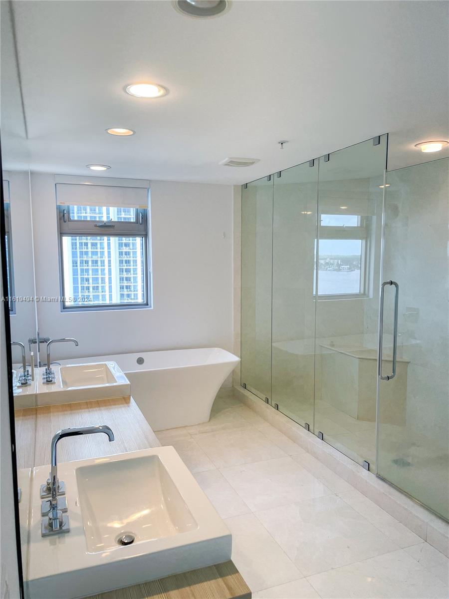 17301 Biscayne Blvd 1107 Property Photo 19