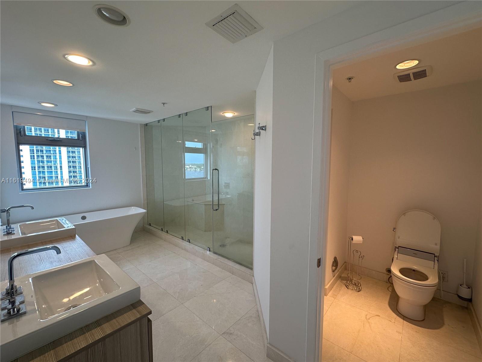 17301 Biscayne Blvd 1107 Property Photo 21
