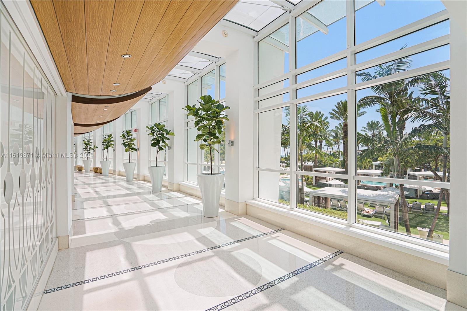 4401 Collins Ave 1007 Property Photo 43