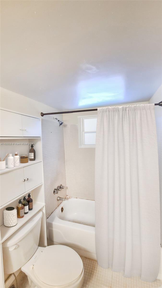 7410 Sw 82nd St K211 Property Photo 4