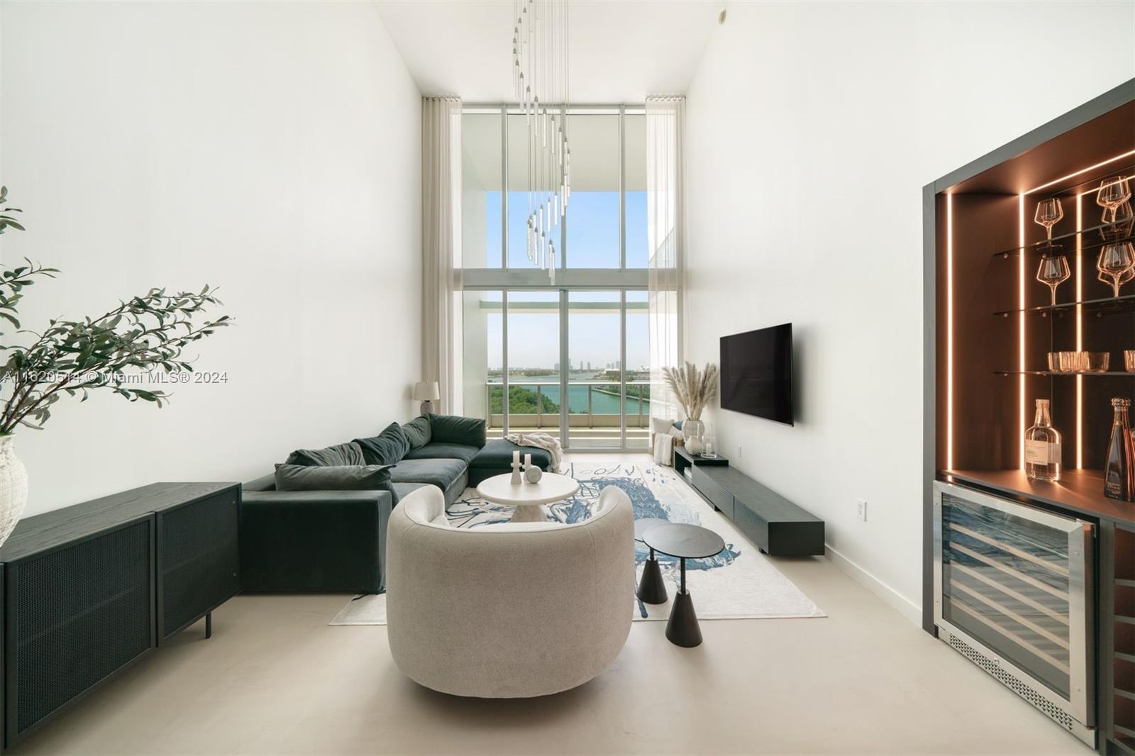 900 Biscayne Blvd 905 Property Photo 2