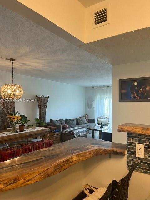 1455 N Treasure Dr 3h Property Photo 4