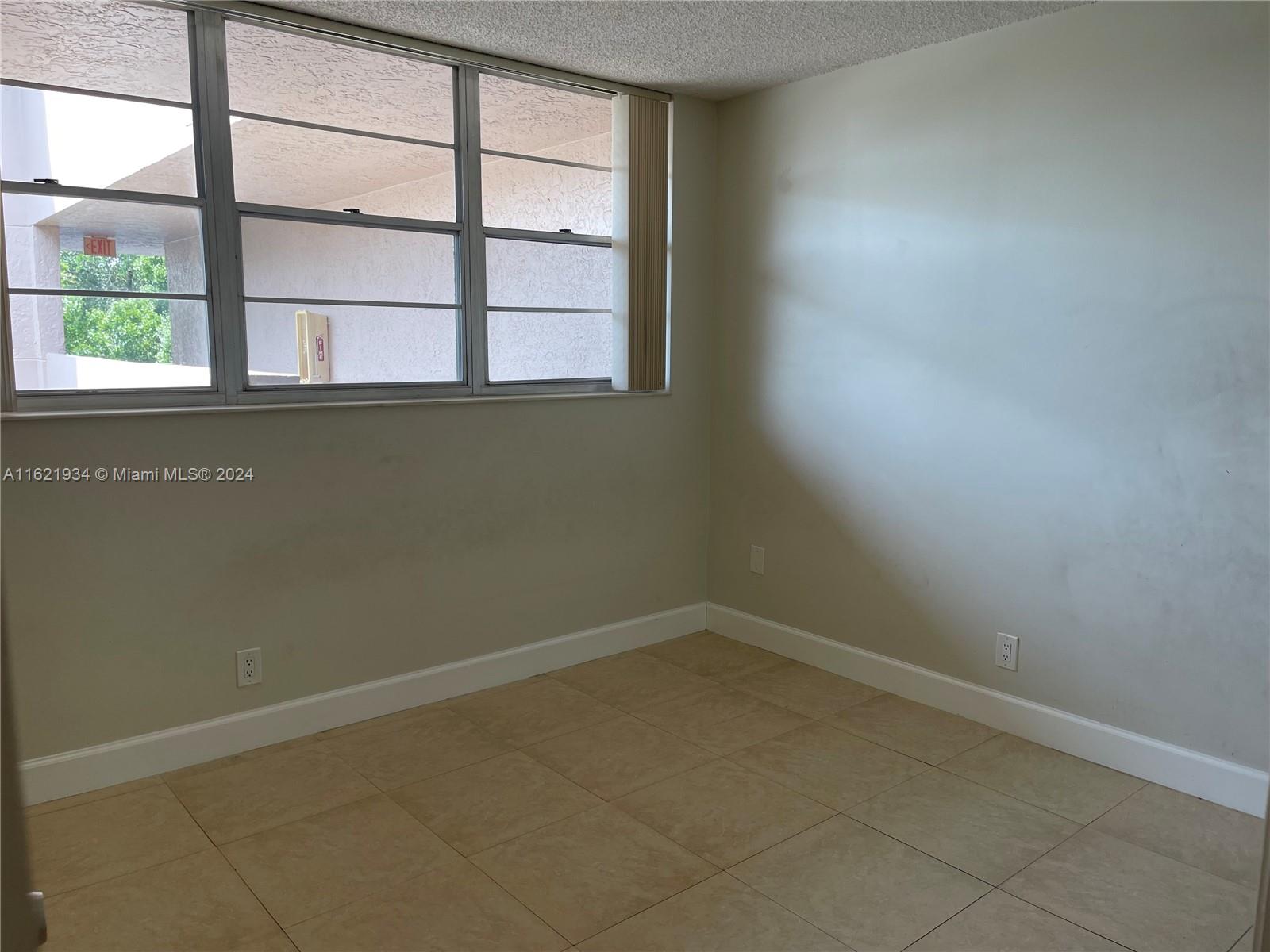 1900 Sabal Palm Dr 302 Property Photo 18