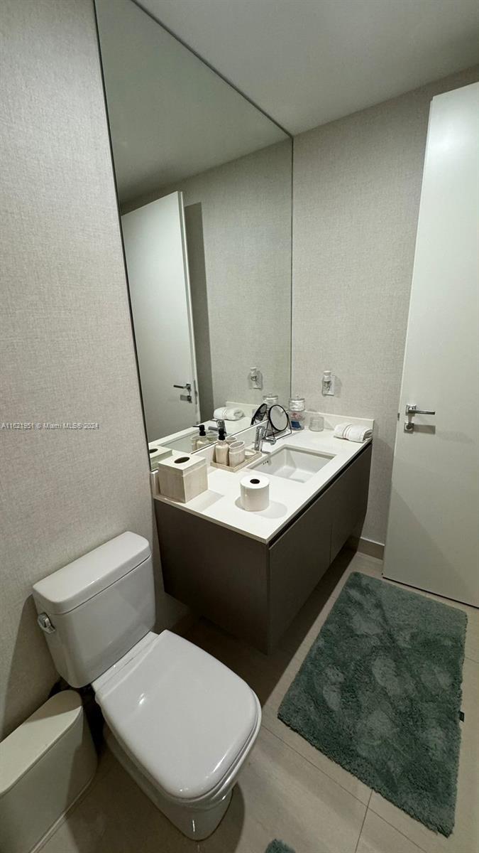 3250 Ne 188th Street 204 Property Photo 22
