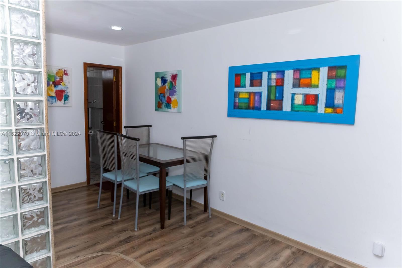 98 Rua Miguez Copacabana, Rio De Janeiro Brazil - Property Photo 3