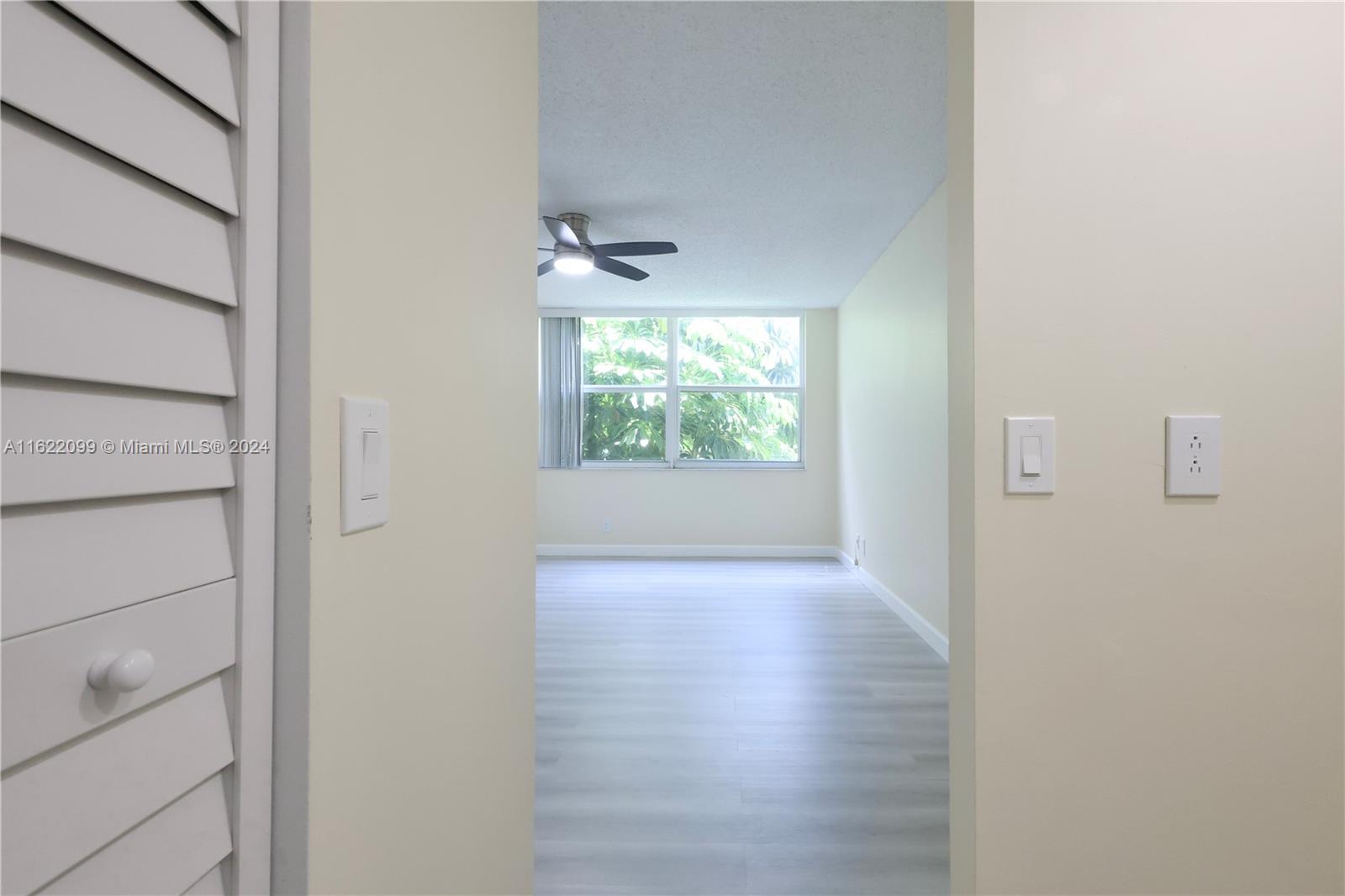 6870 Royal Palm Blvd 210m Property Photo 11