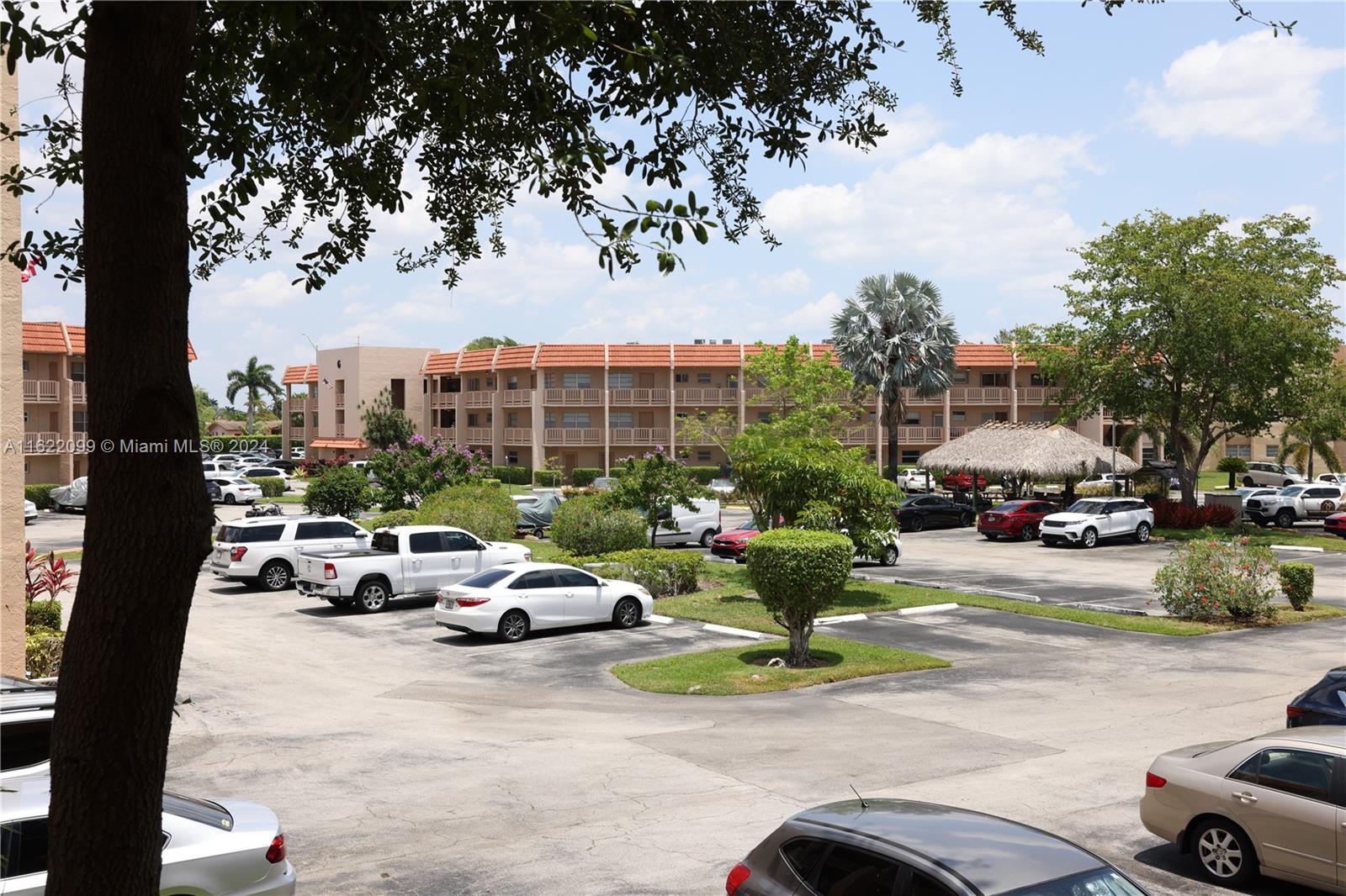 6870 Royal Palm Blvd 210m Property Photo 25