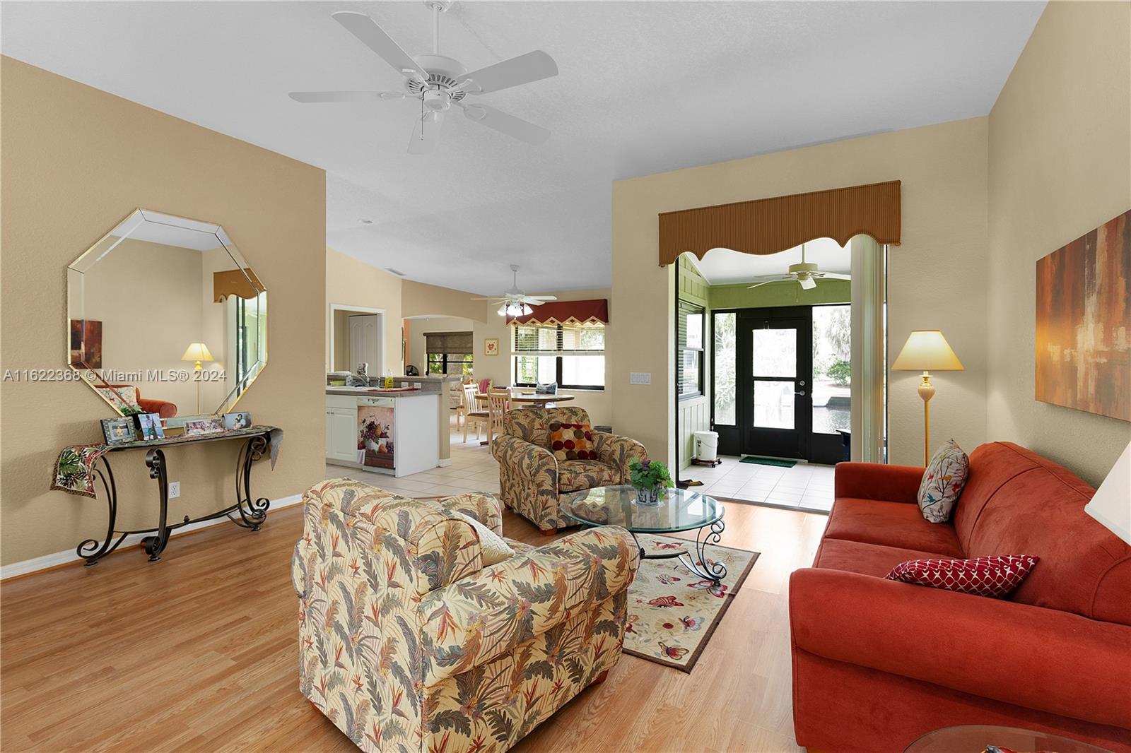5173 Latham Terr Property Photo 3