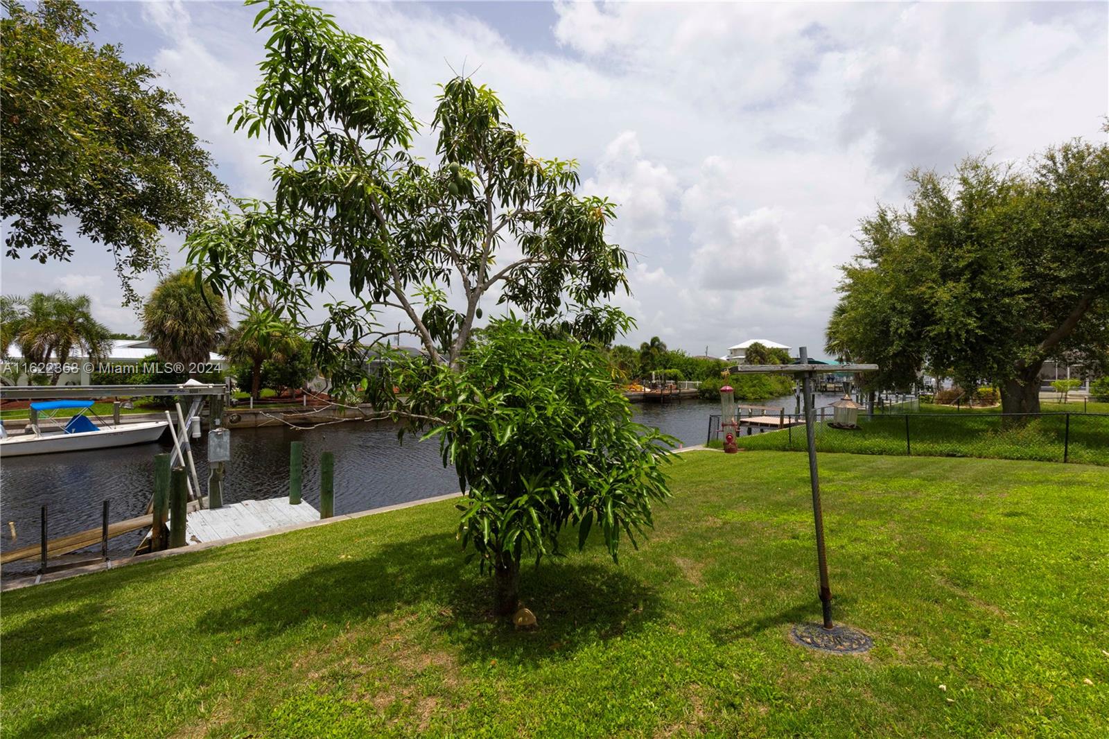5173 Latham Terr Property Photo 27