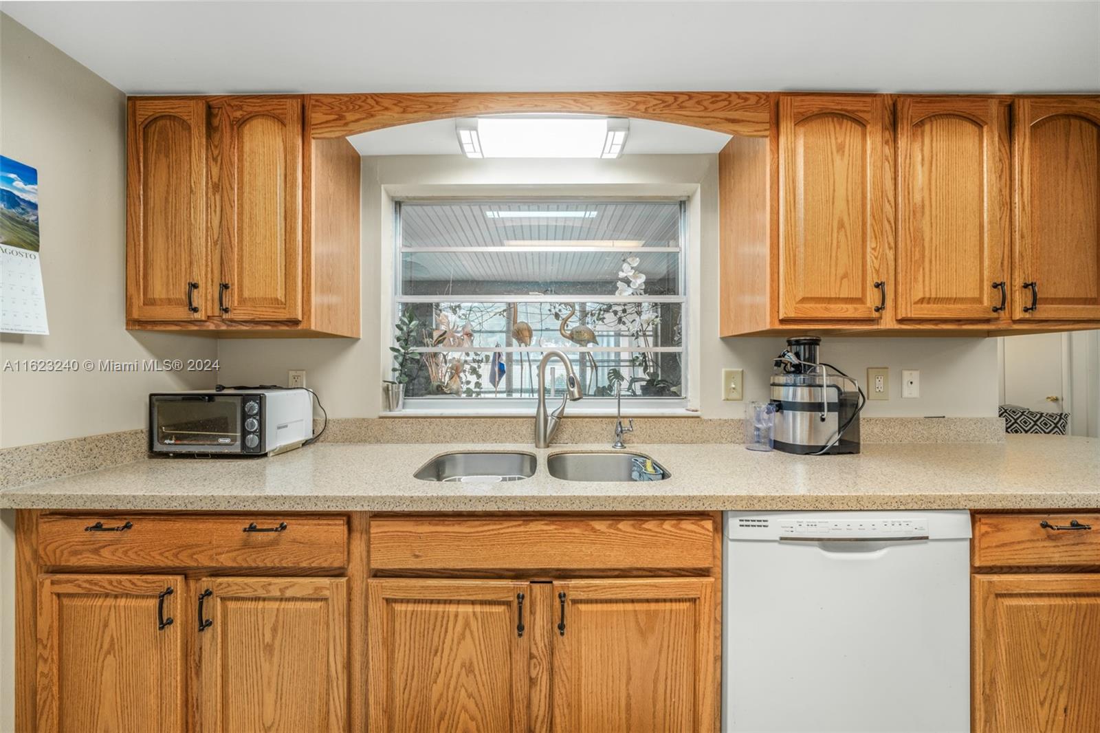 195 Lake Drive Blvd Property Photo 10