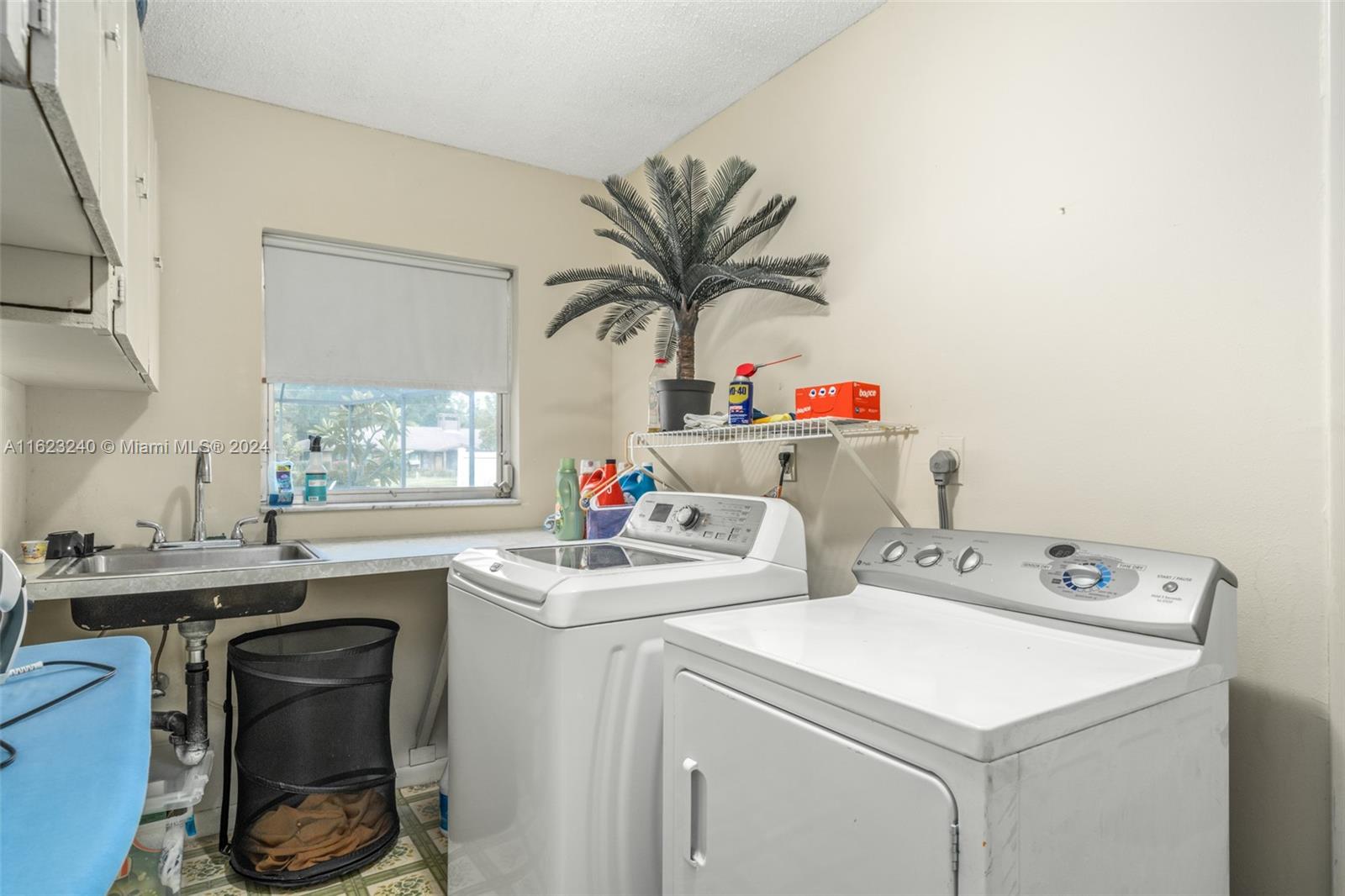 195 Lake Drive Blvd Property Photo 13