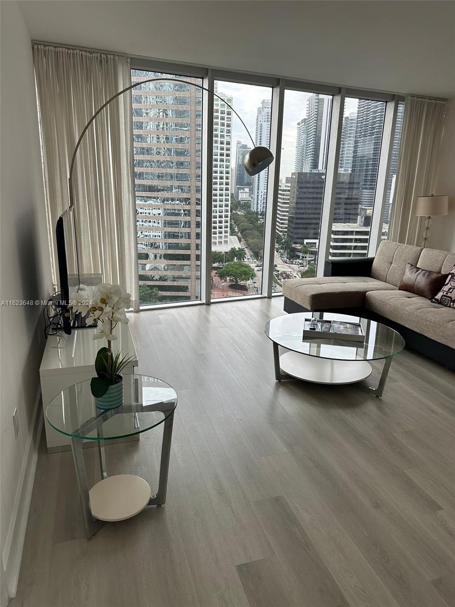 485 Brickell Ave 1908 Property Photo 12