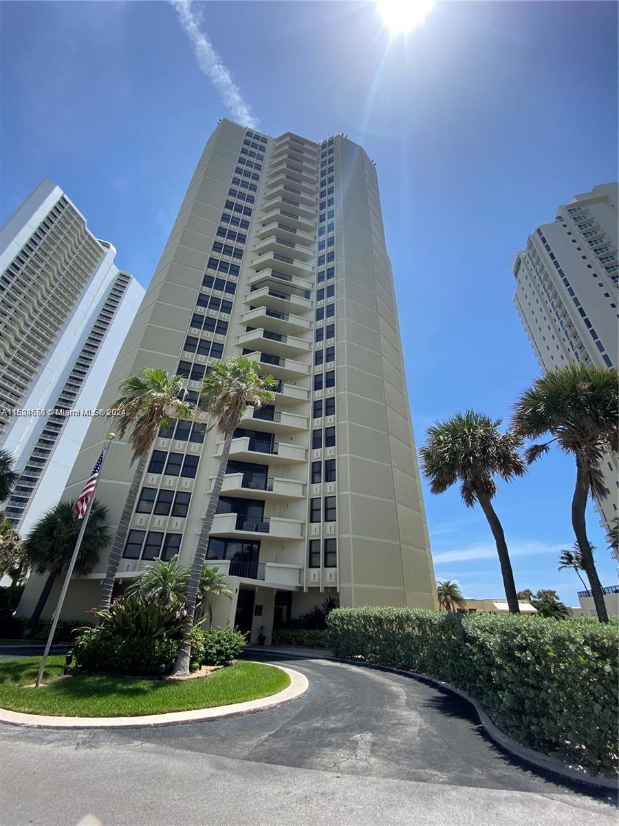 2800 N Ocean Dr B-15c Property Photo 1