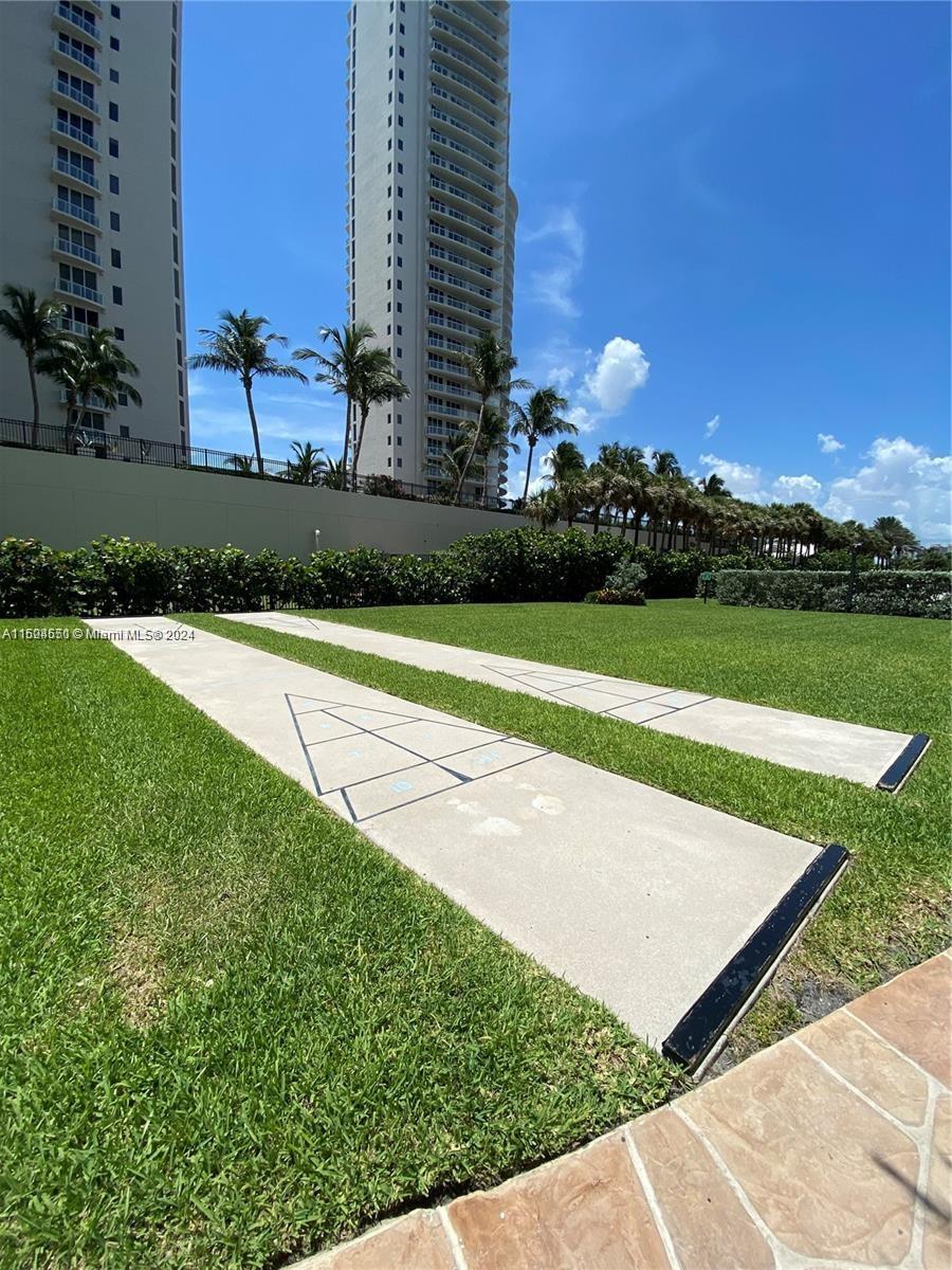 2800 N Ocean Dr B-15c Property Photo 23