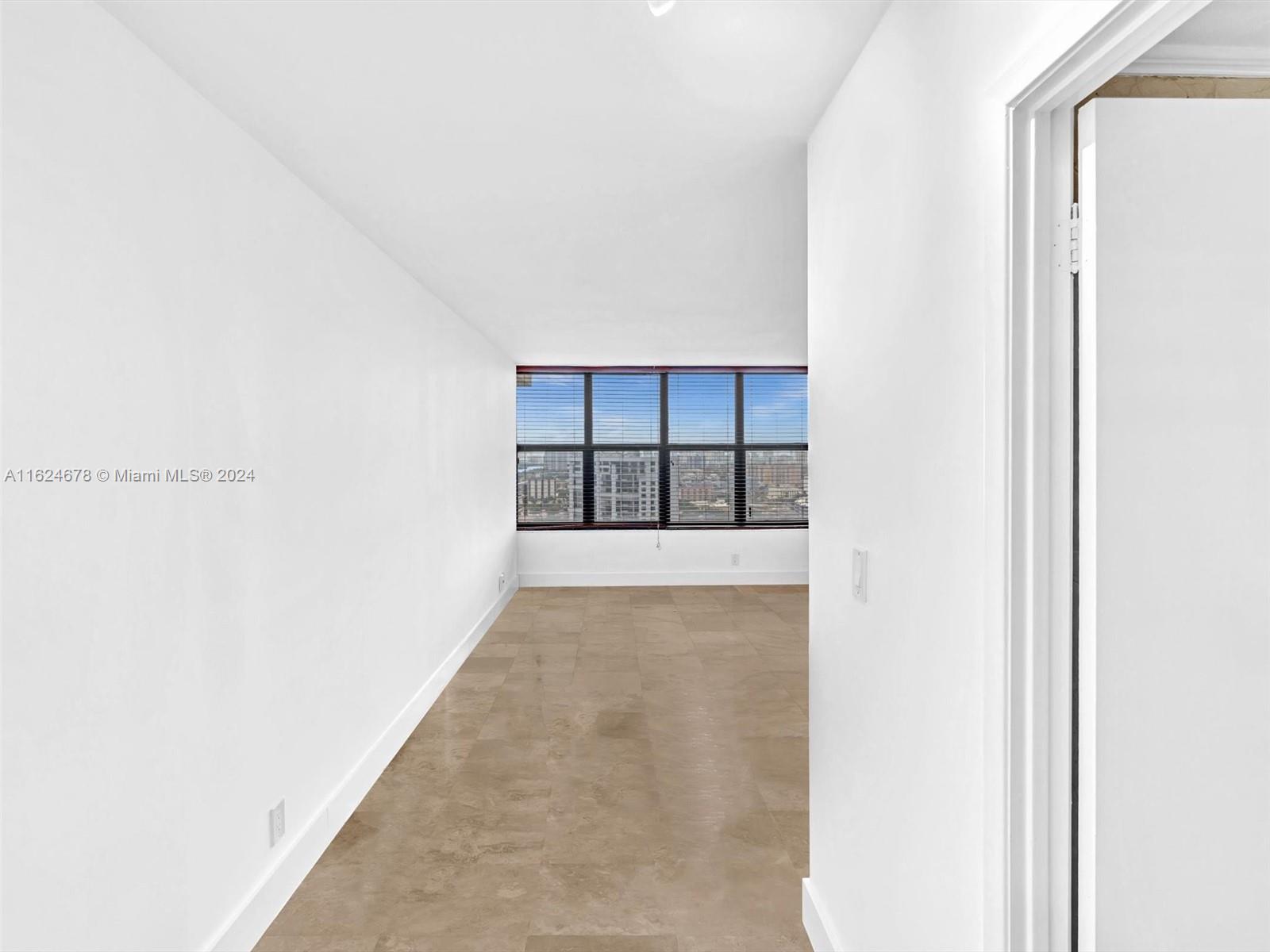 2500 Parkview Dr 2415 Property Photo 14