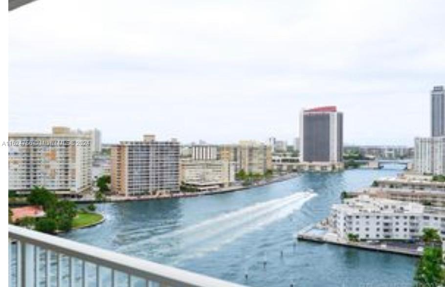 1965 S Ocean Dr 17a Property Photo 3